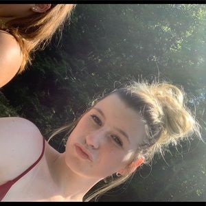 Meet your Posher, Olivia